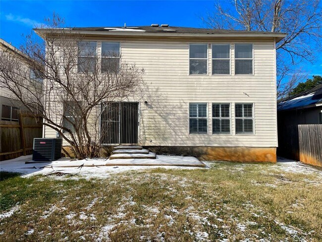 Building Photo - 2516 Stapleford Dr