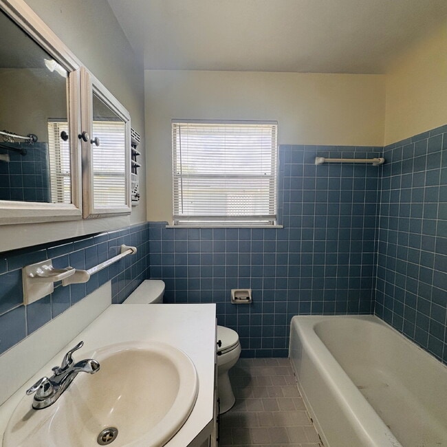 Building Photo - 1543 Alamo Creek