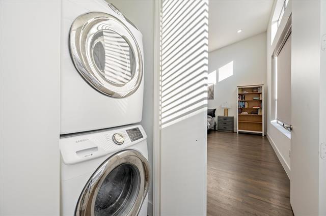 Building Photo - 1848 Euclid Ave