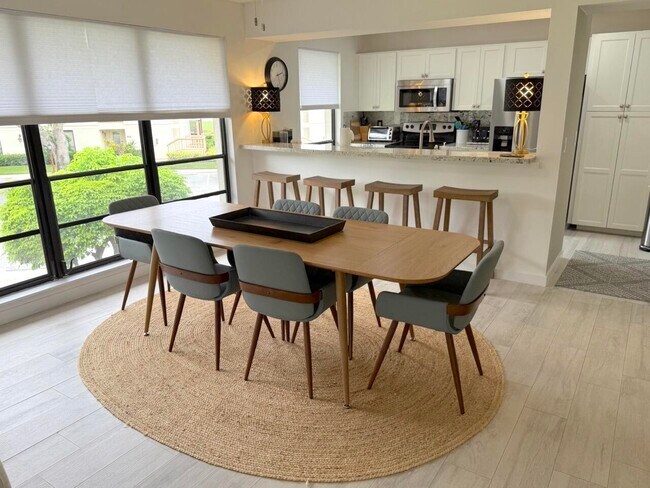 Building Photo - 616 Brackenwood Cove