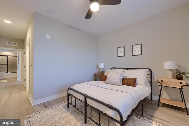 Building Photo - 9-213-UNI9 Jackson Dr