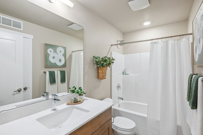 Building Photo - 3 Bed | 3.5 Bathroom | 1626 Sq Ft | $3,450