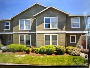 Building Photo - 3170 Juniper Ridge Dr