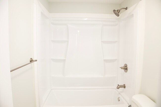 Building Photo - 289 Governors Park Rd