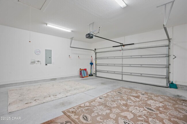 Building Photo - 114 Blue Sage Rd