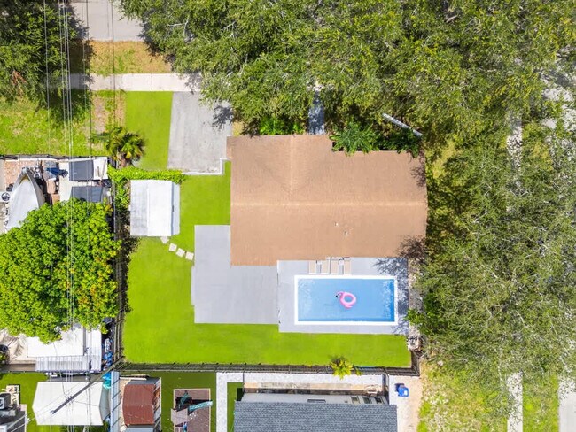 Building Photo - 7061 Coolidge St