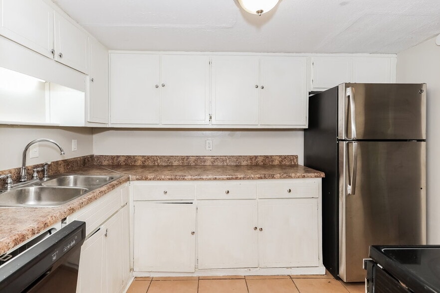 Building Photo - 3419 Cobbs Ferry Dr