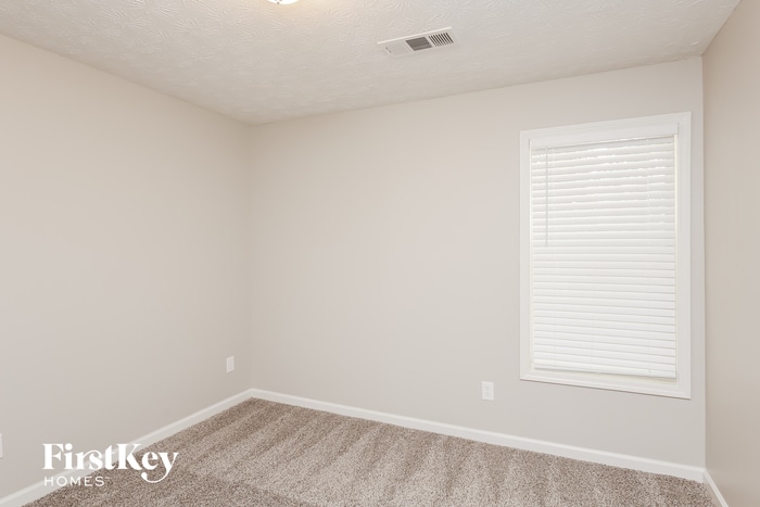 Building Photo - 510 Sunnyside Dr