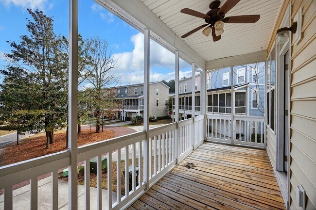 Building Photo - 1458 Roustabout Way