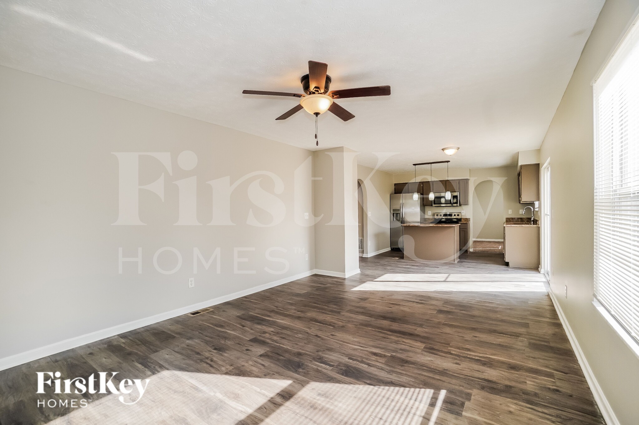 Building Photo - 391 Oak Village Dr