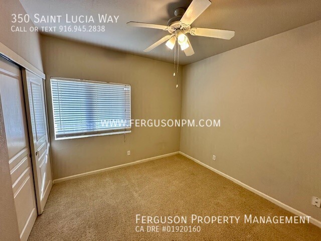 Building Photo - Spacious Four Bedroom Lincoln Home