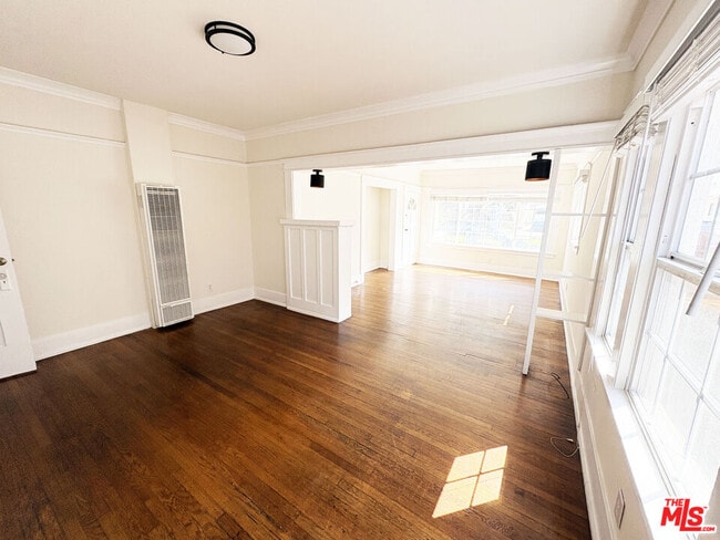 Building Photo - 1743 S Catalina St