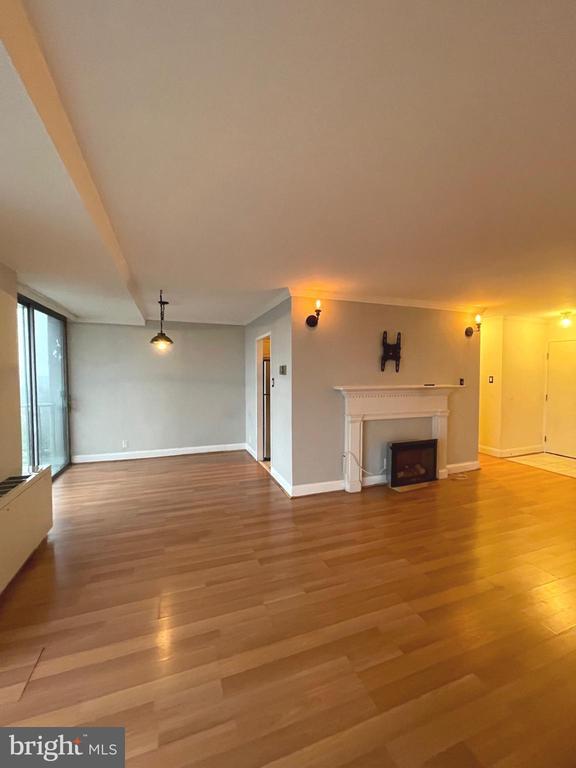 Building Photo - 301 N Beauregard St