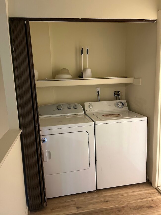 Building Photo - 515 Welsh Rd