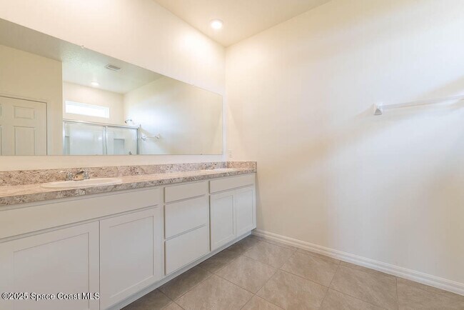 Building Photo - 1753 Farmhouse Rd SE