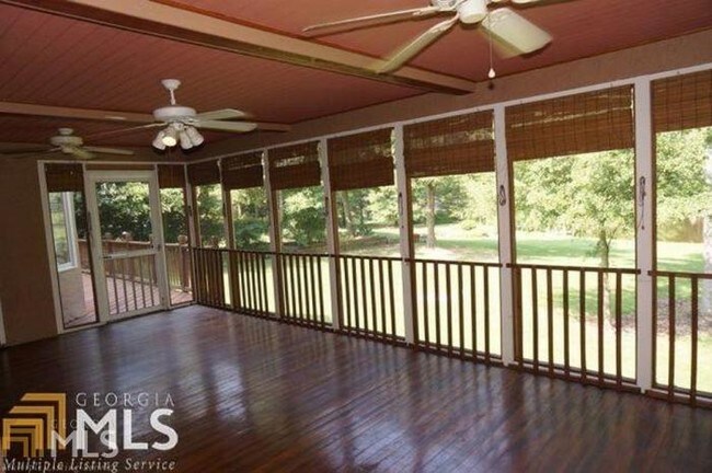 Building Photo - 4 bedroom in Tyrone GA 30290