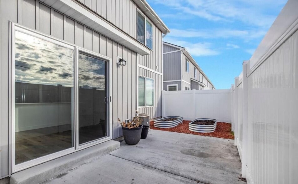 Building Photo - 1104 Jaylee Dr
