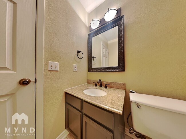 Building Photo - 9716 Meadowheath Dr