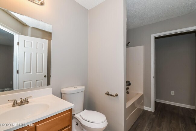 Building Photo - 11191 Lauren Oak Ln