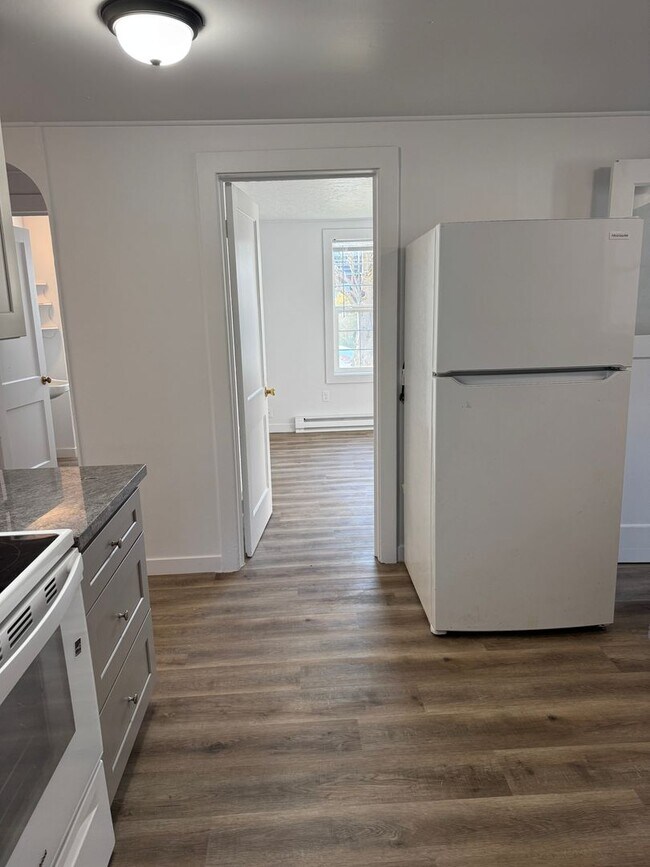 Building Photo - behe02