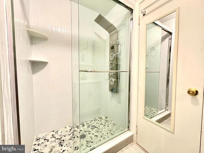 Building Photo - 1707 Spruce St