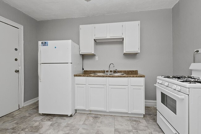 Interior Photo - 72nd/ Michigan