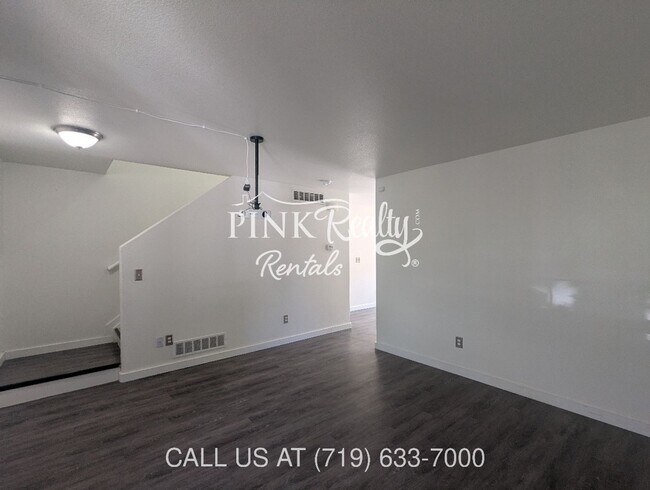 Building Photo - 62 Audubon Dr