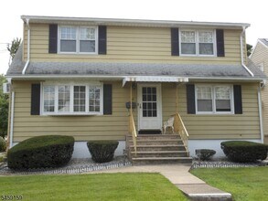 Building Photo - 43 Calicooneck Rd