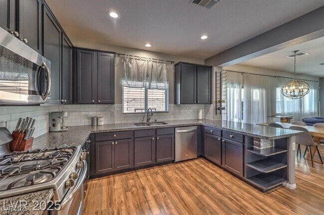 Building Photo - 10598 Cliff Lake St