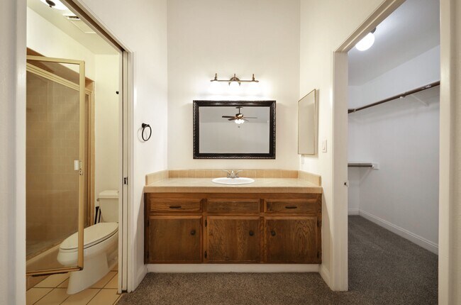Building Photo - 3905 Cibola Ct