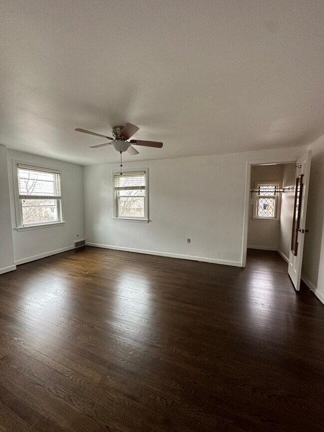 Master Bedroom - 129 Academy Ave