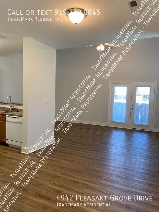 Building Photo - 4942 Pleasant Grove Dr