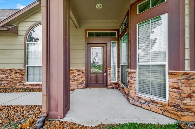 Building Photo - 7914 Loyel Pointe Dr