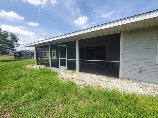 Building Photo - 7105 N Blue Sage