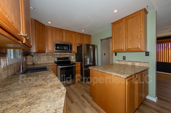 Building Photo - 4405 Ocean Ave