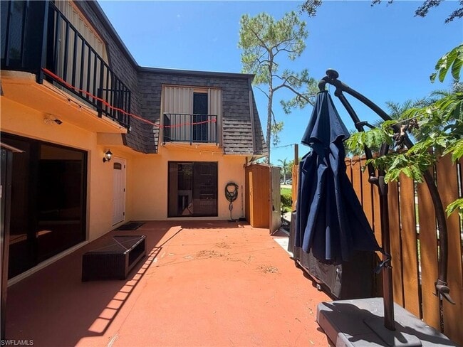 Building Photo - 5556 Malt Dr