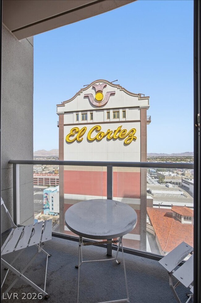 Building Photo - 150 S Las Vegas Blvd