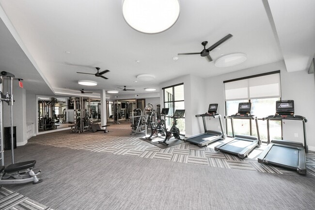 Building Photo - 15635 Memorial Dr