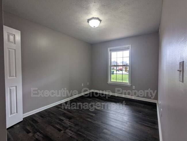 Building Photo - 103-A Kenilworth Court