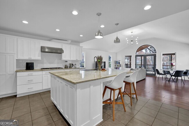 Building Photo - 3474 Hildon Cir
