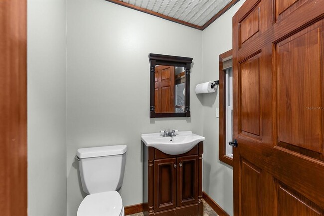 Building Photo - 10519 Bridgewood Dr