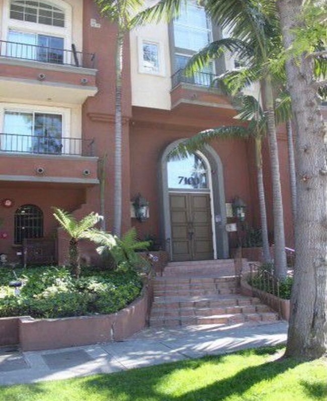 7100 La Tijera Blvd 7100 La Tijera Blvd Los Angeles CA 90045