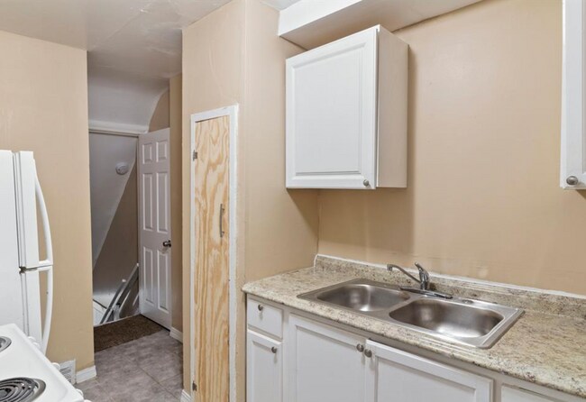 Building Photo - 15391 Appoline St