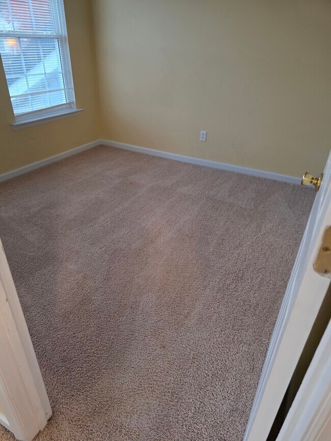 Building Photo - 3004 Knottsberry Way