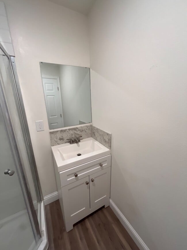 Building Photo - 1593 North Thorne Avenue