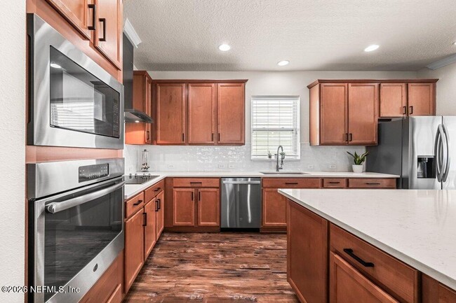 Building Photo - 131 Paradise Valley Dr