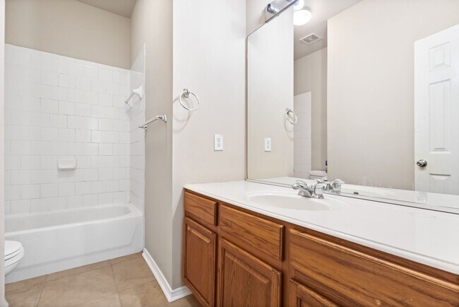 Building Photo - 908 Rimrock Trail