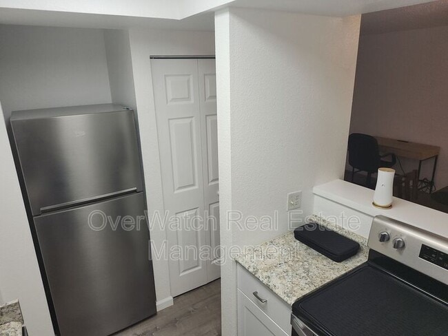 Building Photo - 4620 Reka Dr