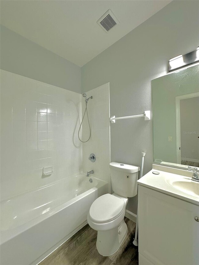 Building Photo - 918 Chelsea Dr