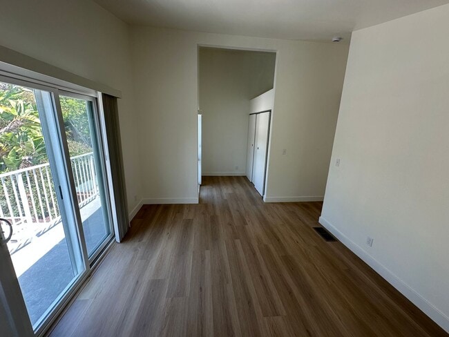 Building Photo - 2318 Geranium St